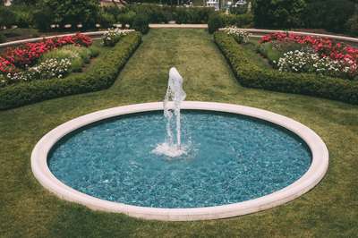 Fontaine Bleue by Erik