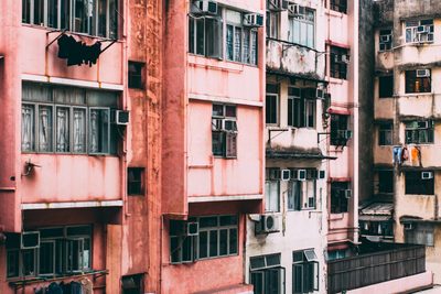 Hk Shades Of Pink by Jens