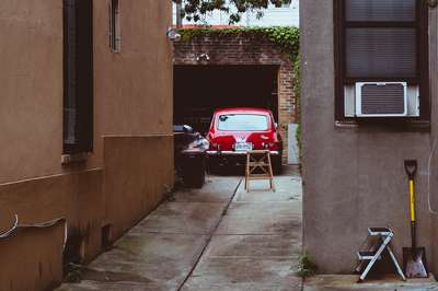 Garage Queen by Erik