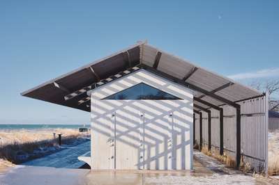 Gillson Beach House by Erik