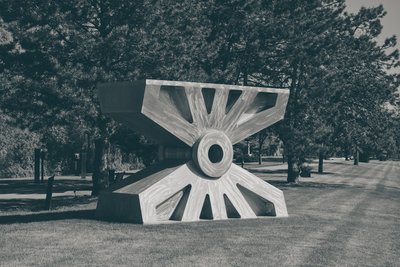 Dale Graham – Trunnion II by Erik