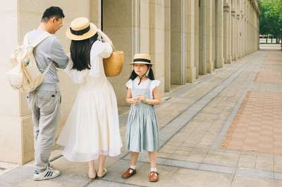 Chinese Model Family by Jens