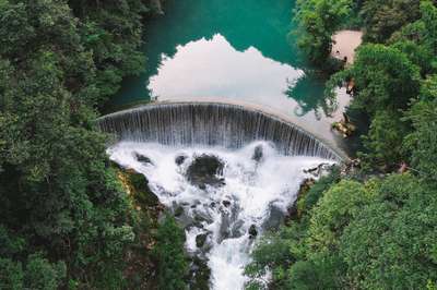 Guilin Waterfalls by Jens