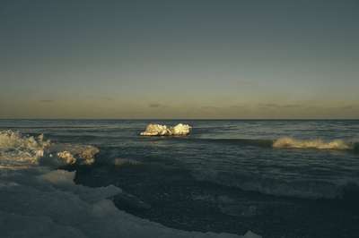 Wintery Lake Michigan Sunset by Erik